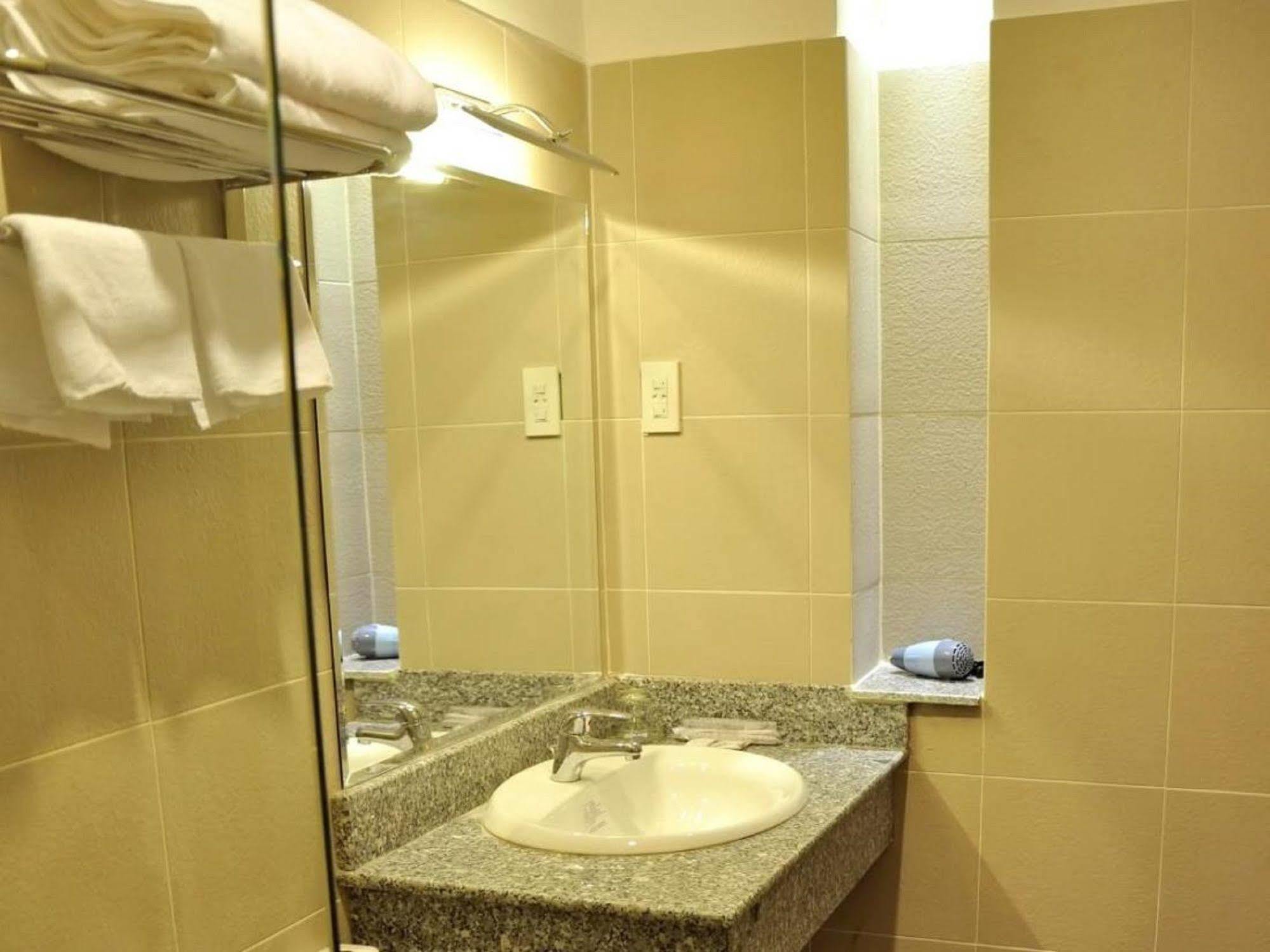White Lion Hotel Nha Trang Esterno foto